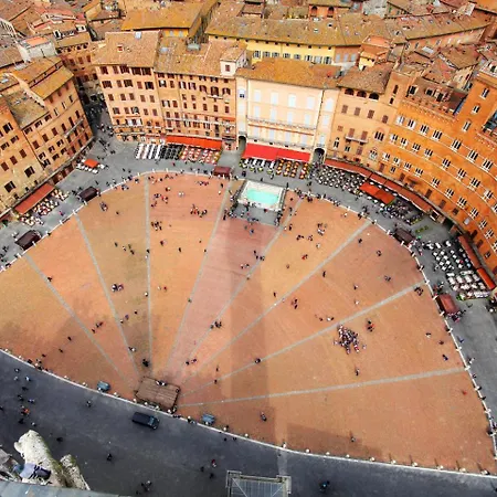 Stilnuovo Charming In Siena's Historic Center, Very Close To Piazza Del Campo Apartment *
