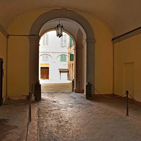 Stilnuovo Charming In Siena's Historic Center, Very Close To Piazza Del Campo Apartment Siena