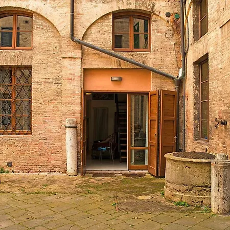 Stilnuovo Charming In Siena's Historic Center, Very Close To Piazza Del Campo Apartment *